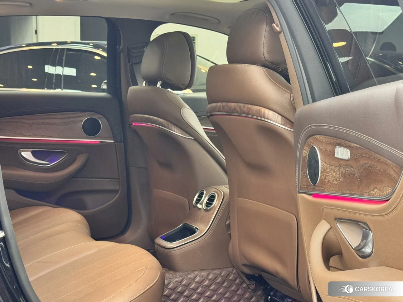 Mercedes-Benz E-class 2022 Черный из Китая, фото 4
