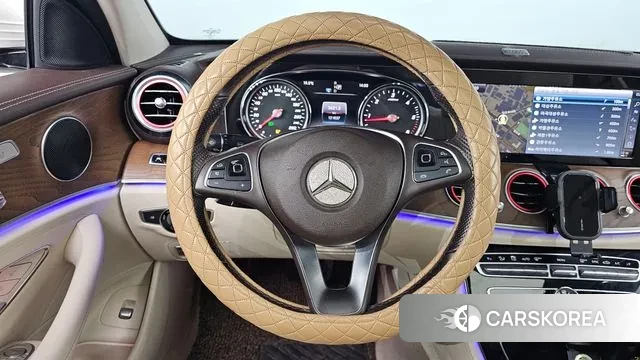 Mercedes-Benz E-Class W213 2018 Белый из Кореи, фото 4
