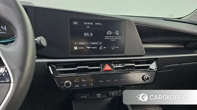 Kia Di Ol Nu Niro 2022 Серебристо-серый из Кореи, фото 4