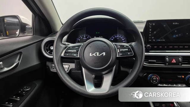 Kia The New K3 2nd generation 2021 Белый из Кореи, фото 4