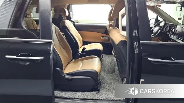 Kia Carnival 4th generation 2022 Черный из Кореи, фото 4