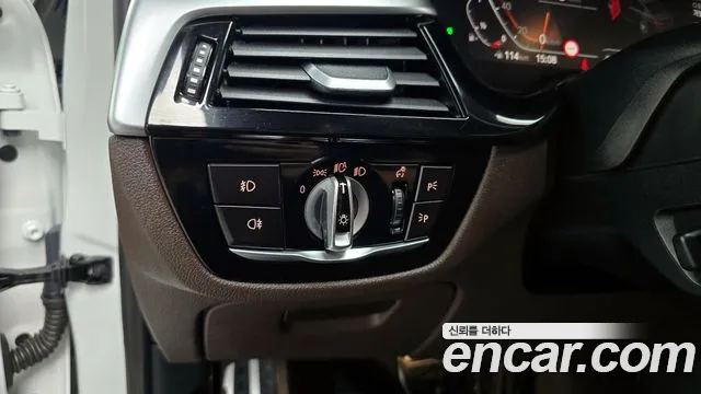 BMW 5 Series (G30) id 2712078 из Кореи 4