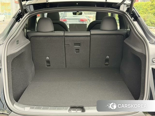 Tesla Model Y 2026 Черный из Китая, фото 4