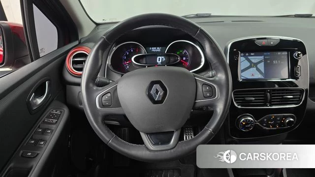 Renault Korea (Samsung) Clio 2018 Красный из Кореи, фото 4