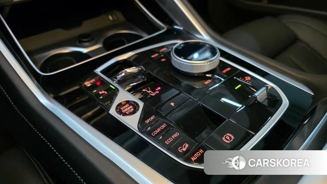 BMW X6 (G06) 2025 Серебристо-серый из Кореи, фото 4