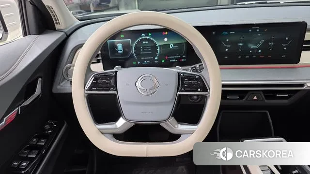 Ssangyong Torres EVX 2023 Белый из Кореи, фото 4