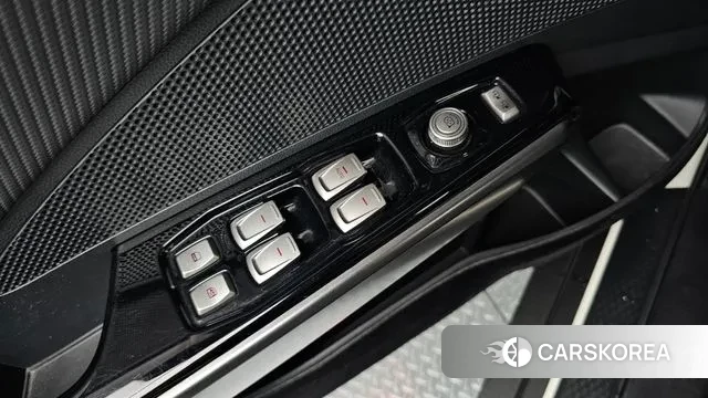 Ssangyong Tivoli Armor 2018 Белый из Кореи, фото 4