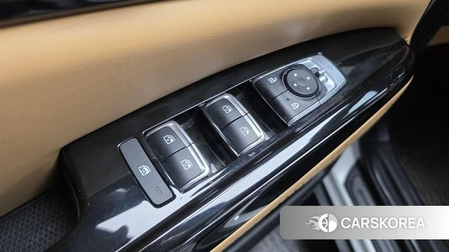Kia Carnival 4th generation 2023 Белый из Кореи, фото 4