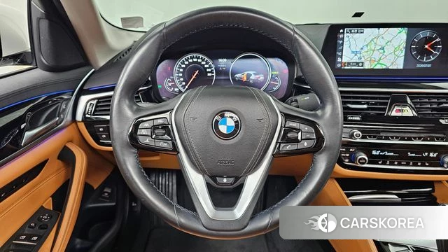 BMW 5 Series (G30) 2018 Белый из Кореи, фото 4