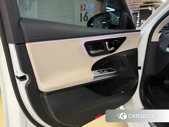 Mercedes-Benz E-Class W214 2024 Белый из Кореи, фото 4