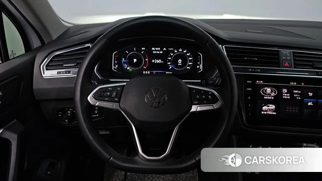 Volkswagen Tiguan second Generation 2021 Белый из Кореи, фото 4