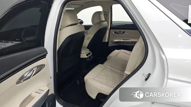 Genesis GV70 2024 Белый из Кореи, фото 4