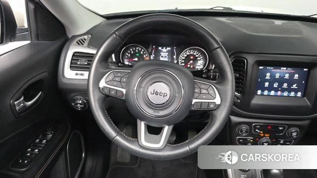 Jeep Compass 2nd Generation 2018 Белый из Кореи, фото 4