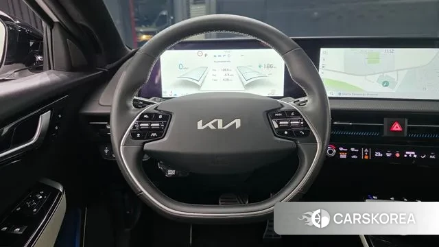 Kia EV6 2023 Белый из Кореи, фото 4