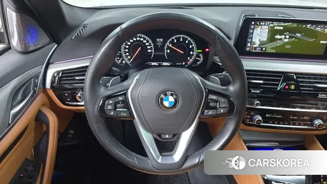 BMW 5 Series (G30) 2018 Белый из Кореи, фото 4
