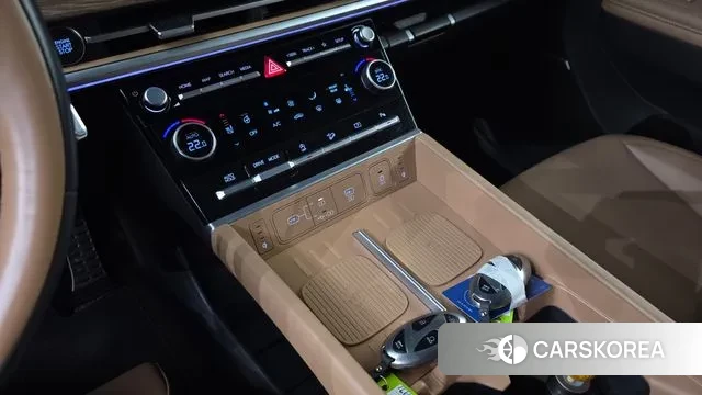 Hyundai Santa Fe (MX5) 2023 Белый из Кореи, фото 4