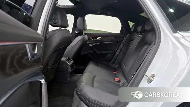 Audi A6 (C8) 2021 Белый из Кореи, фото 4