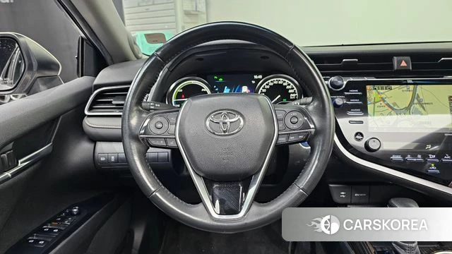 Toyota Camry (XV70) 2018 Серебристо-серый из Кореи, фото 4
