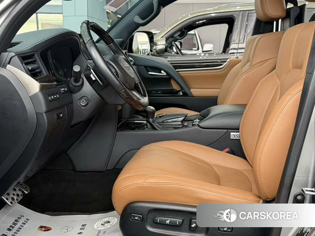 Lexus LX 2023 Серебристо-серый из Китая, фото 4