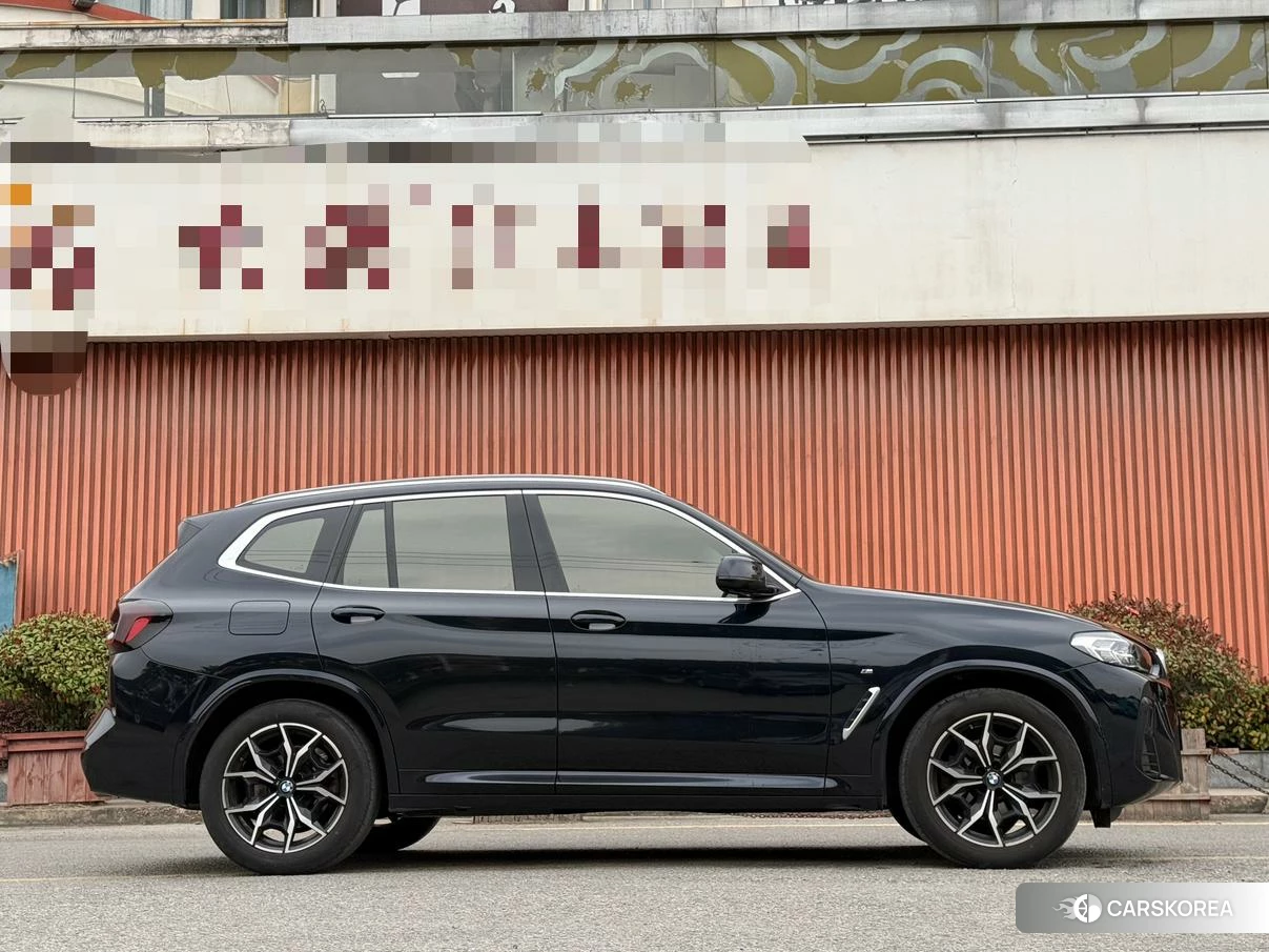 BMW X3 2021 Черный из Китая, фото 4