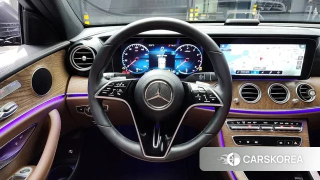 Mercedes-Benz E-Class W213 2022 Серый из Кореи, фото 4