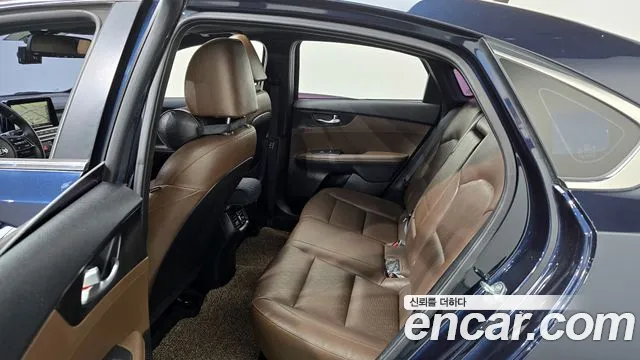 Kia Come New K3 id 2408512 из Кореи 4