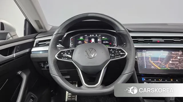 Volkswagen Arteon 2022 Серебристо-серый из Кореи, фото 4