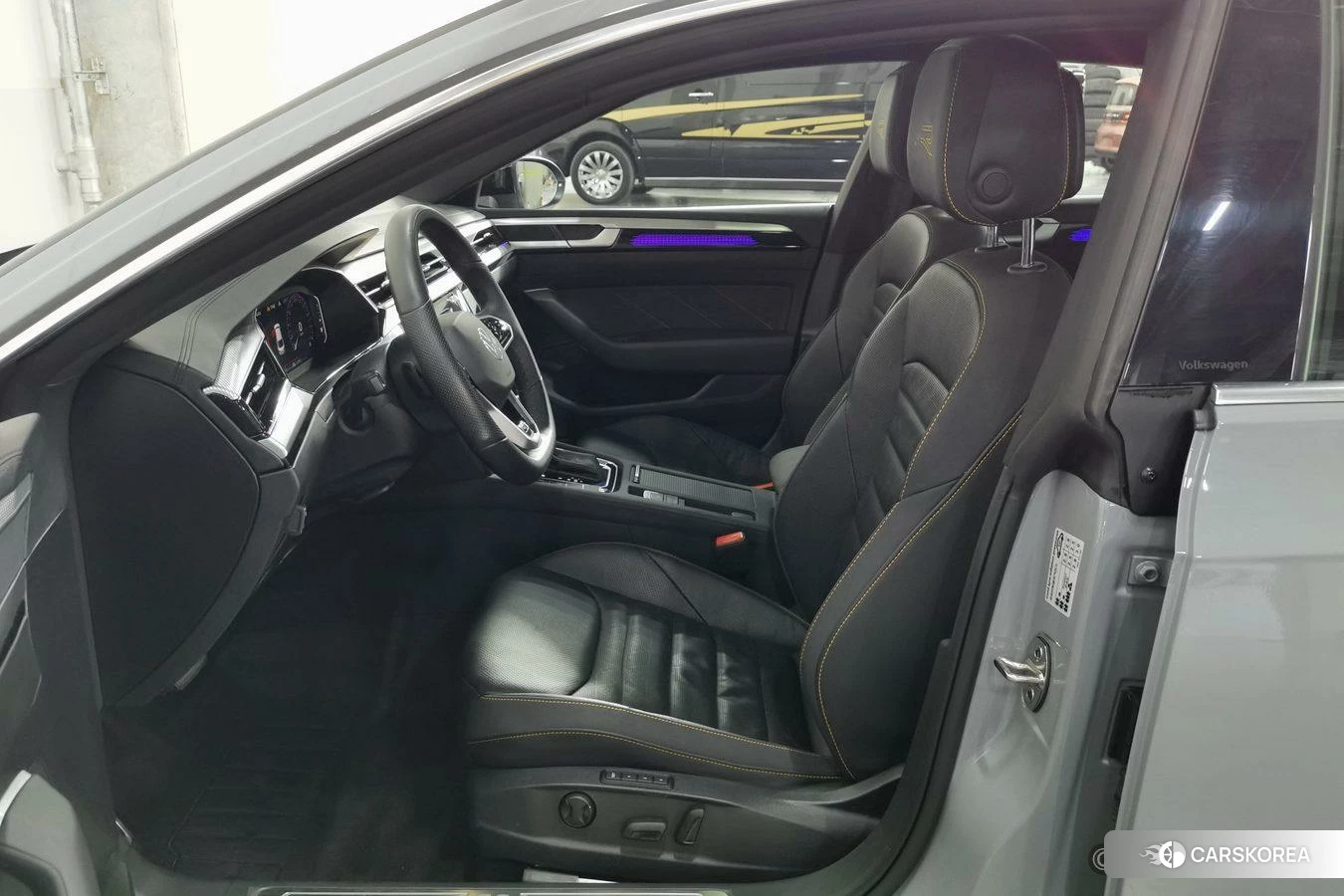 Volkswagen CC 2024 Темно-серый из Китая, фото 4