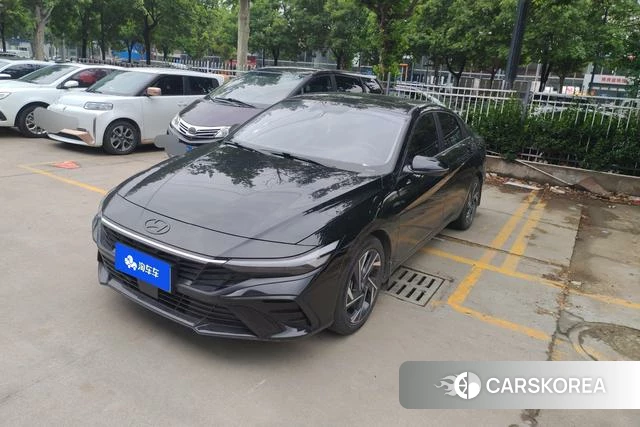 Hyundai Elantra 2023 Черный из Китая, фото 4