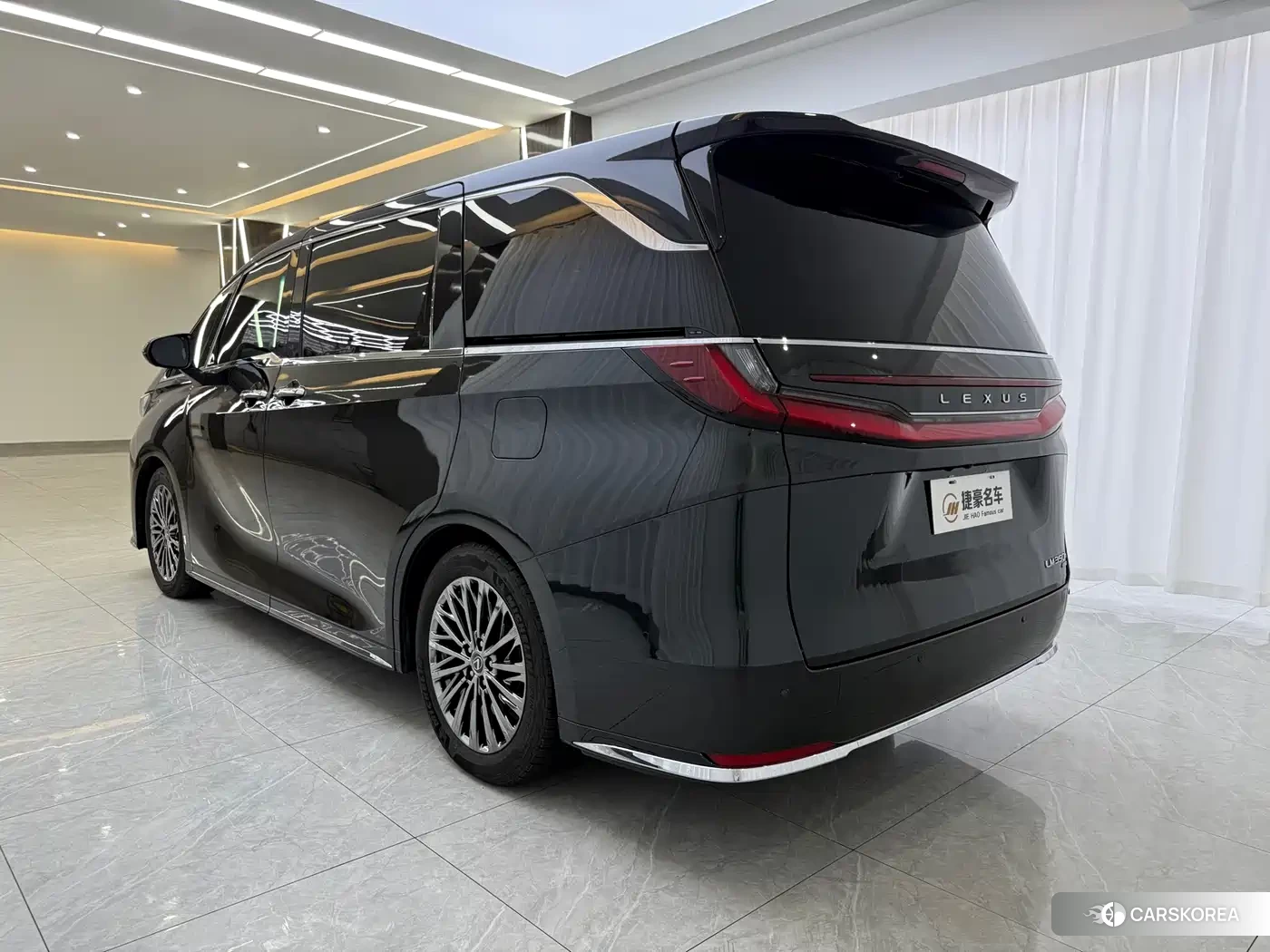 Lexus LM 2023 Черный из Китая, фото 4