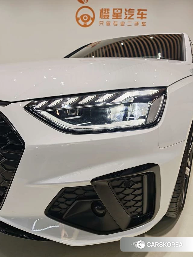 Audi A4L 2025 Белый из Китая, фото 4