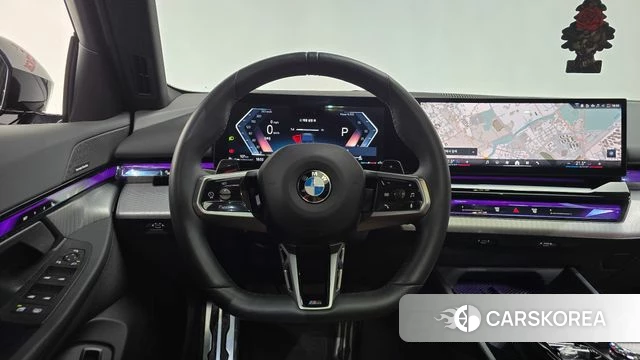 BMW 5 Series (G60) 2024 Черный из Кореи, фото 4
