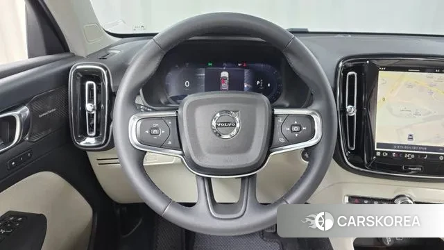Volvo XC40 2024 Серый из Кореи, фото 4