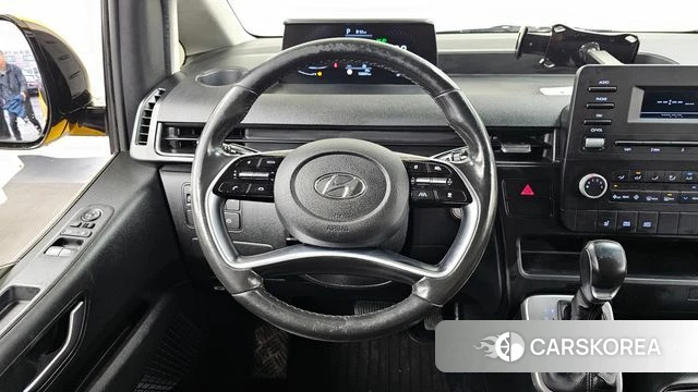 Hyundai Staria 2021 Желтый из Кореи, фото 4