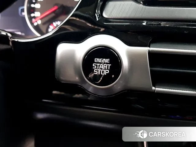 Kia Seltos 2019 Белый из Кореи, фото 4