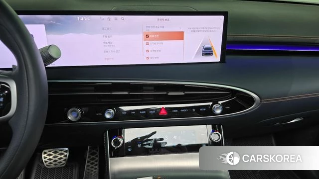 Genesis GV70 2024 Серый из Кореи, фото 4
