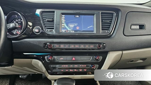 Kia The New Carnival 2018 Белый из Кореи, фото 4