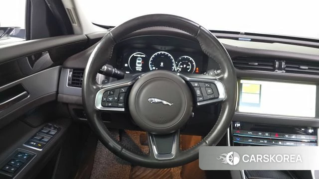 Jaguar XF (X260) 2018 Белый из Кореи, фото 4