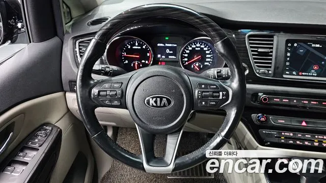 Kia The New Carnival id 2688514 из Кореи 4