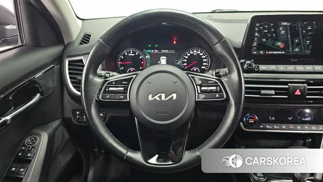 Kia Seltos 2022 Серый из Кореи, фото 4