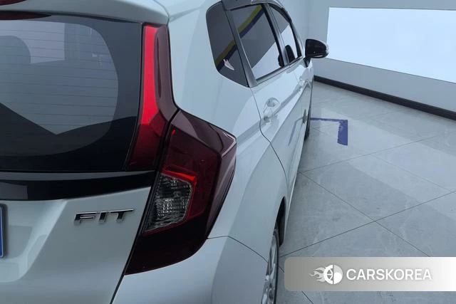 Honda Fit 2019 Белый из Китая, фото 4