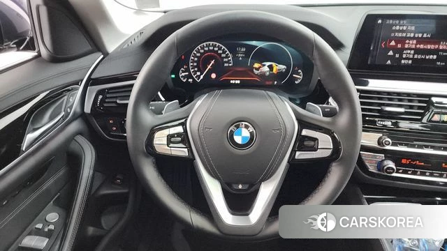 BMW 5 Series (G30) 2019 Синий из Кореи, фото 4