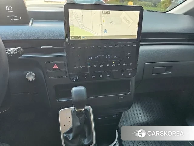 Hyundai Staria 2023 Белый из Кореи, фото 4