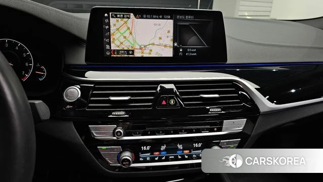 BMW 5 Series (G30) 2019 Черный из Кореи, фото 4
