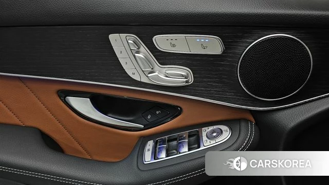 Mercedes-Benz GLC-Class X253 2020 Белый из Кореи, фото 4