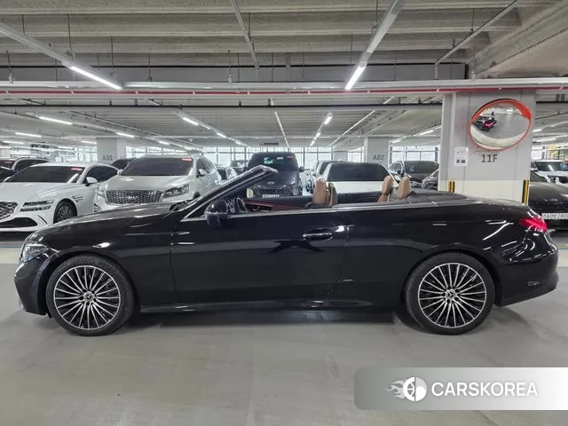 Mercedes-Benz CLE-Class C236 2025 Черный из Кореи, фото 4