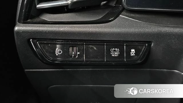 Kia Di Ol Nu Niro 2022 Белый из Кореи, фото 4