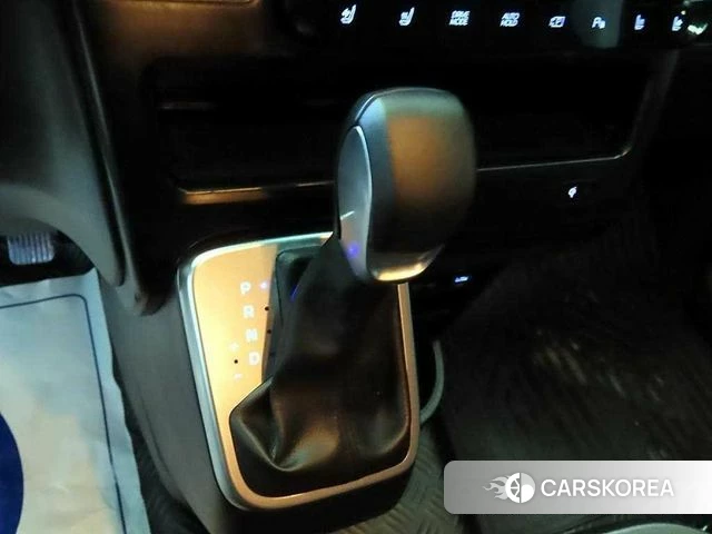 Hyundai Staria 2025 Черный из Кореи, фото 4
