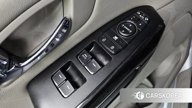 Kia The New Carnival 2019 Белый из Кореи, фото 4