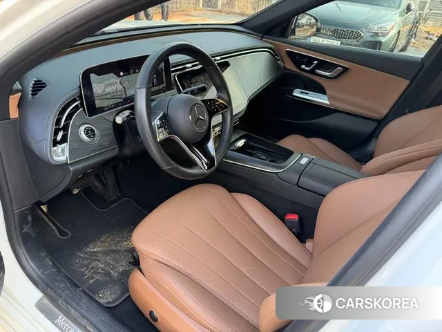 Mercedes-Benz E-Class W214 2024 Белый из Кореи, фото 4